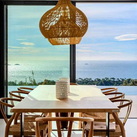 Contemporary With Sea View *