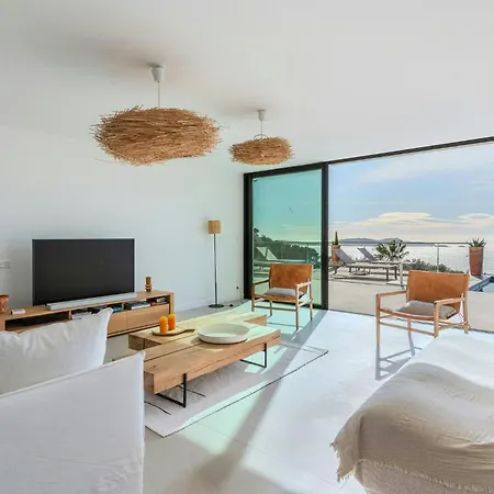 Contemporary With Sea View Vakantiehuis *